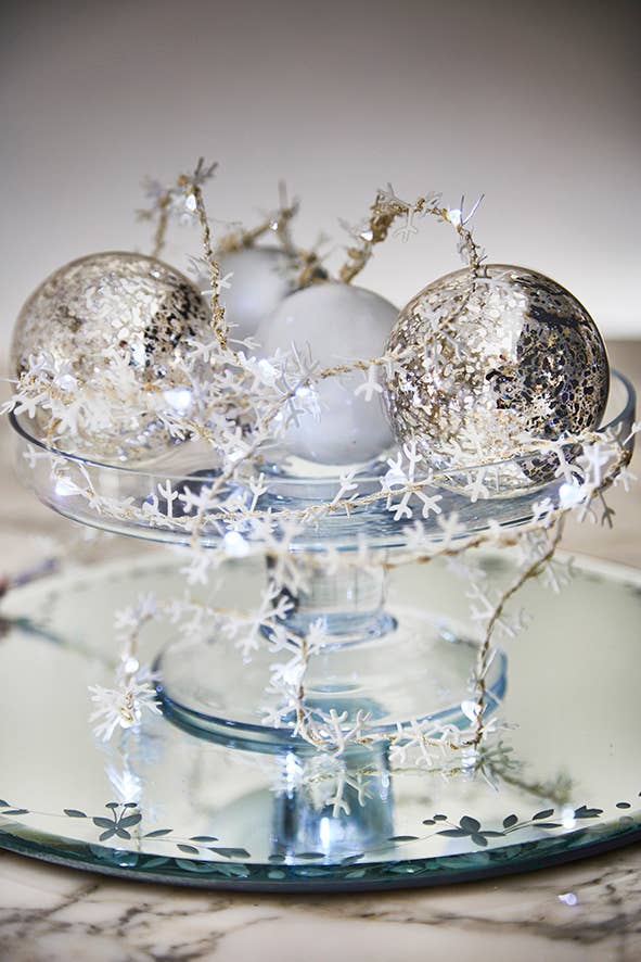 Snowflake Fairy Light String: White