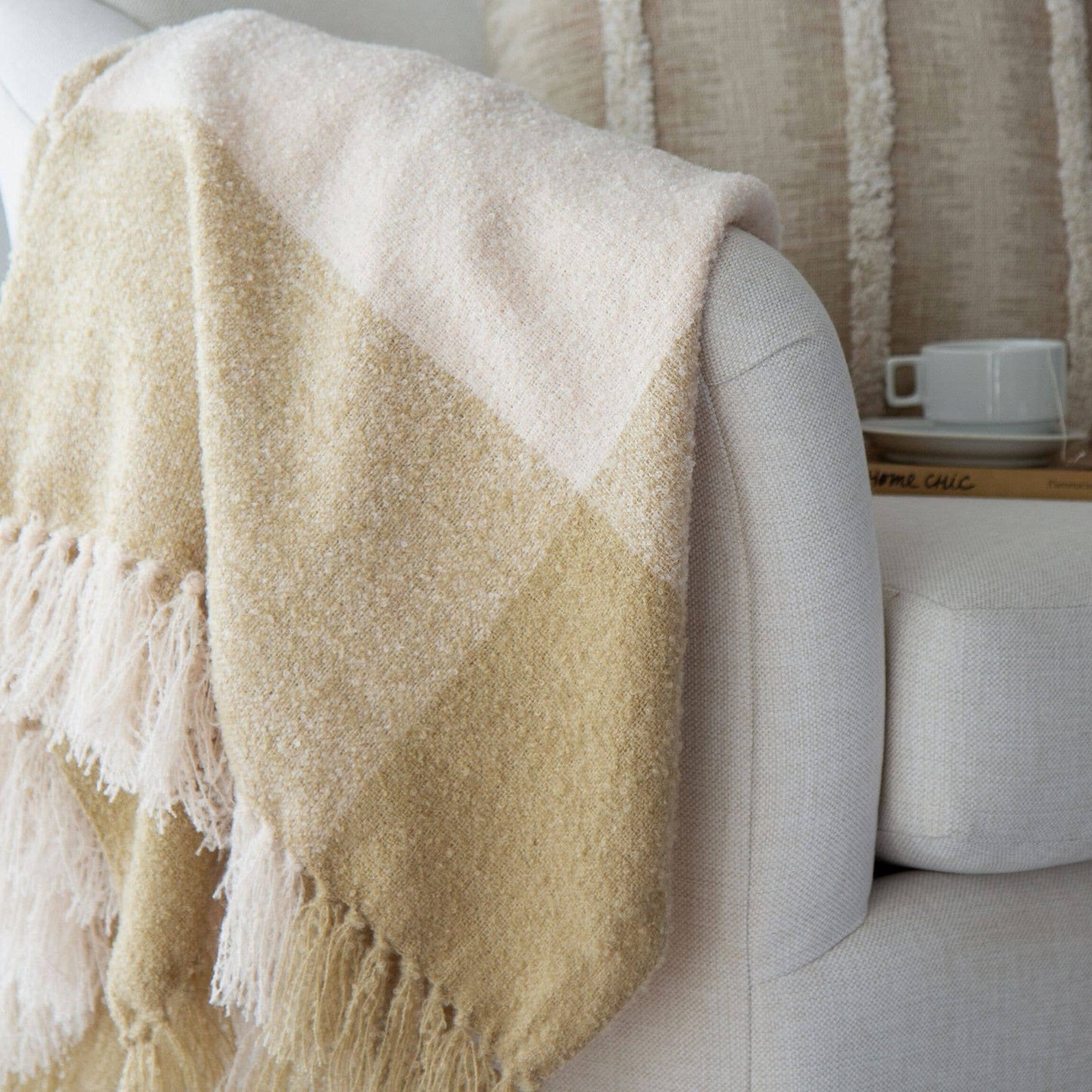 Oden Textured Boucle Throw: Cream / 50" X 60"