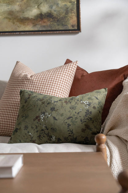 Reina Floral Linen Pillow: 20"x20"