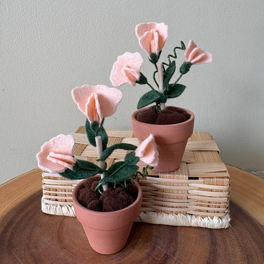 Sweet Pea Felt Flower
