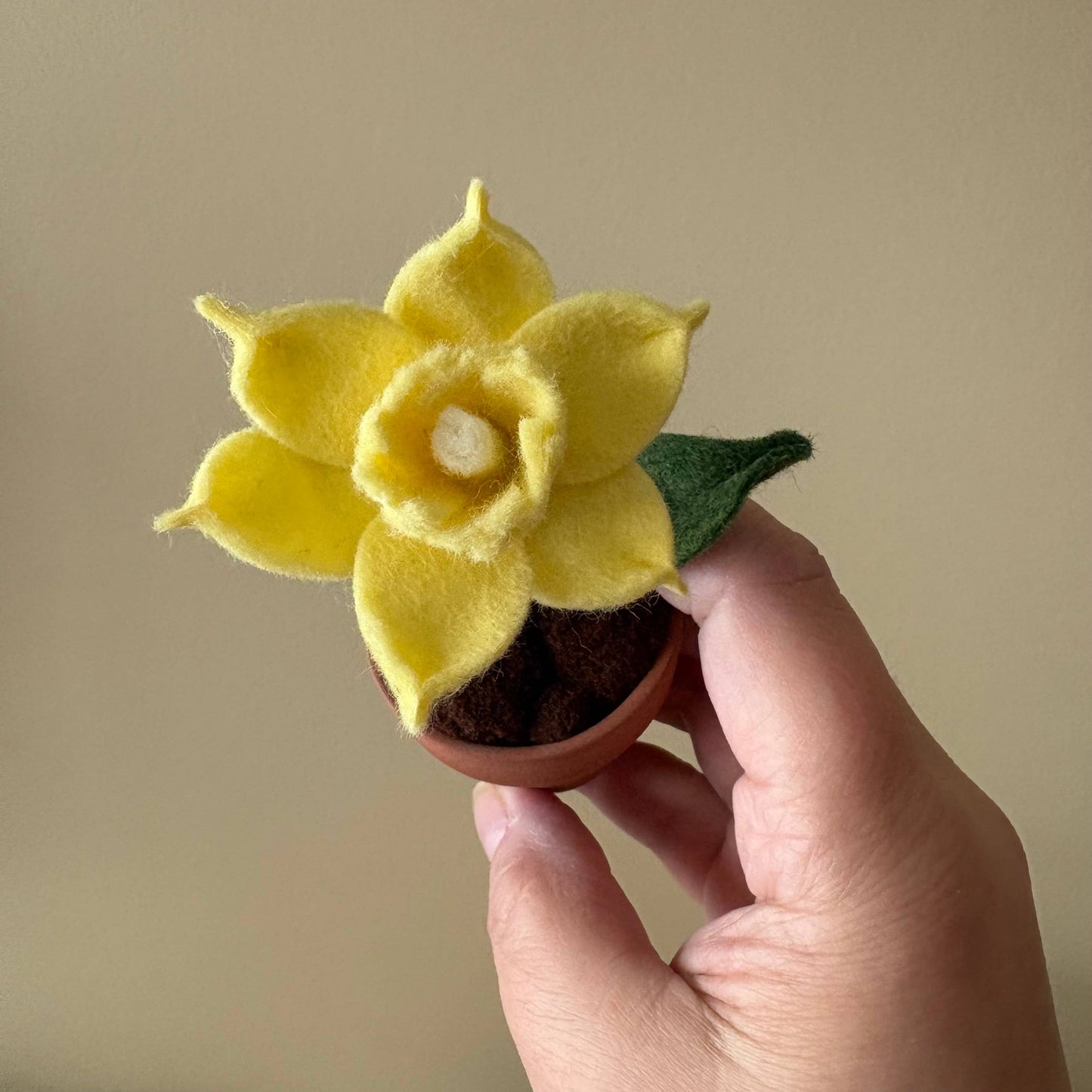 Daffodil Felt Flower