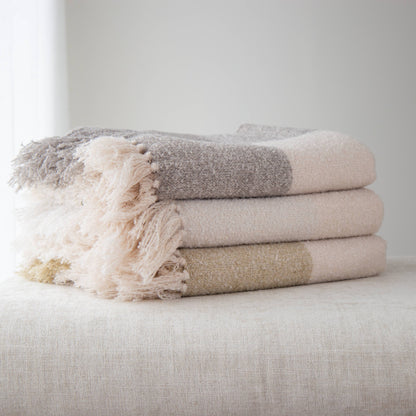 Oden Textured Boucle Throw: Cream / 50" X 60"