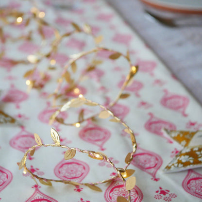Gold Leaf Fairy Light String: 2 Batteries Included