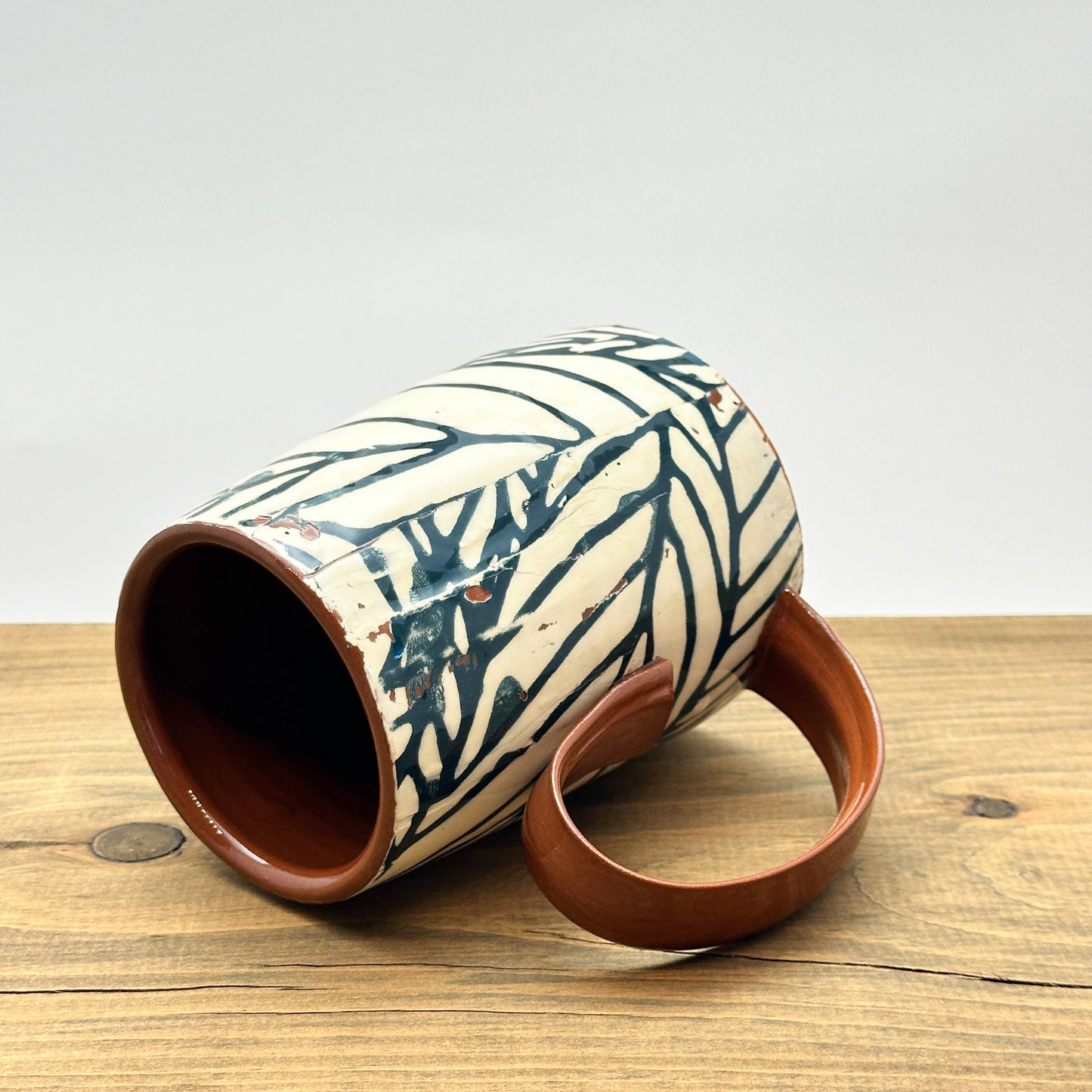 Large mug 18oz: Blue Leaves